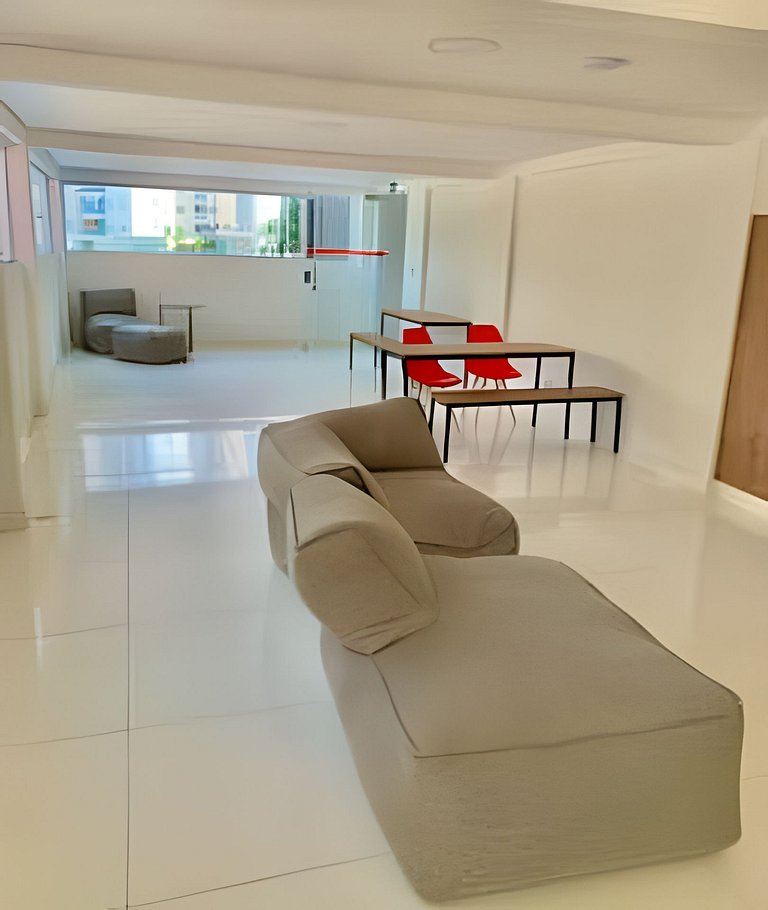 Studio para trabalho e estudo no Butantã